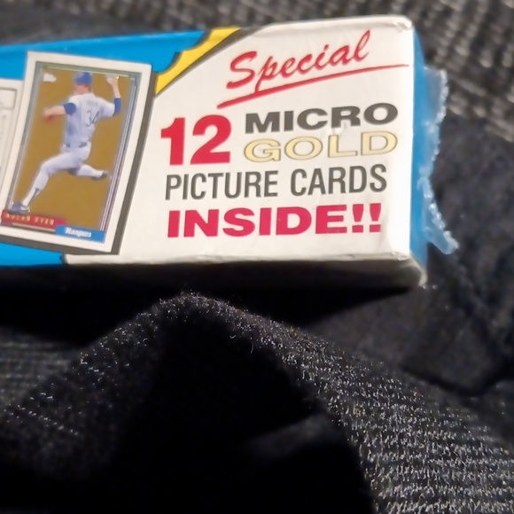 Topps 1992 micro baseball card factory sealed set with 12 micro gold cards - Picture 3 of 11